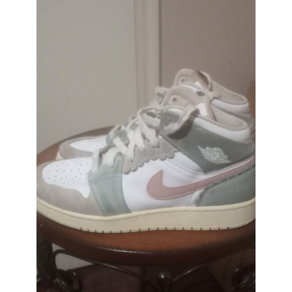 Nike Air Jordan 1 Shoes Size Women 8.5 /7Y Retro Scalloped Edge Pink DZ5361-100 - Picture 8 of 13